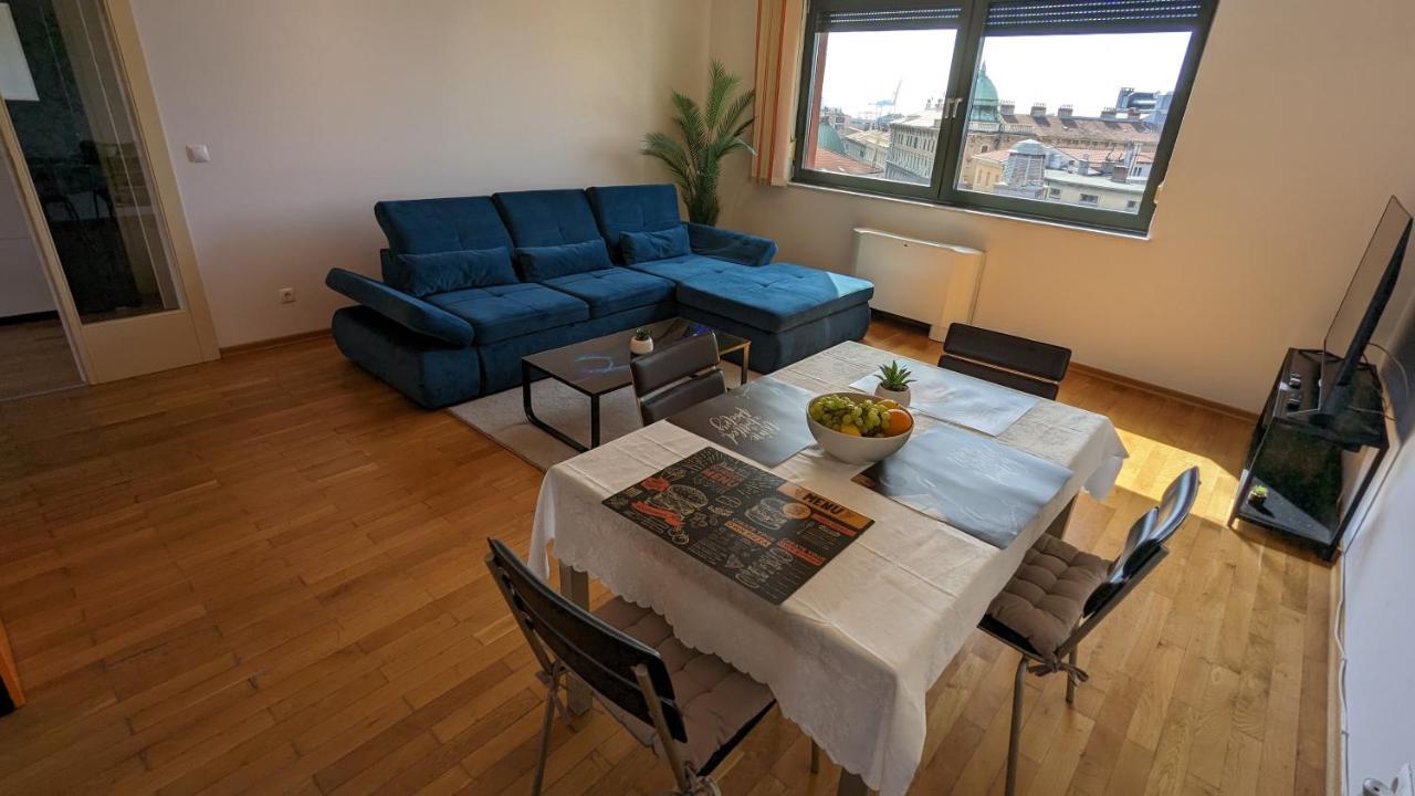 Downtown Fiume, Underground Garage Within The Property Esterno foto