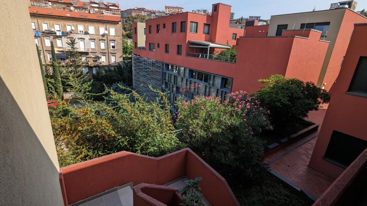 Downtown Fiume, Underground Garage Within The Property Esterno foto